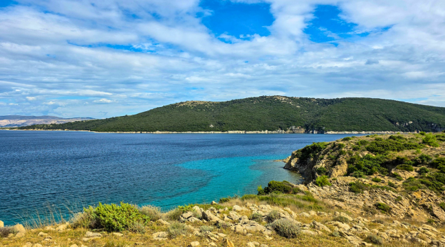 Horvátországi szigeti és parti panoráma