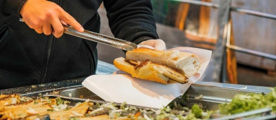 Balık ekmek, hagyományos isztambuli halas szendvics